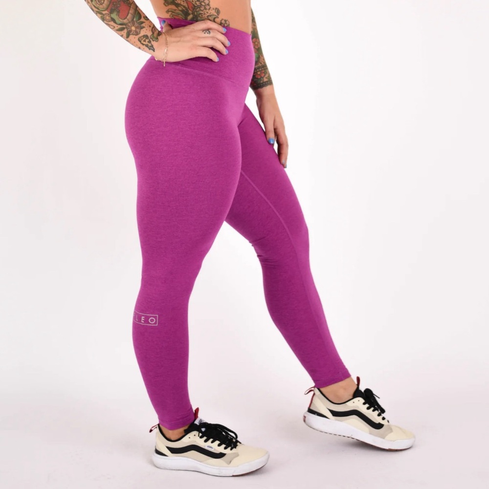 Fleo El Toro 25" Leggings in Sugar Plum